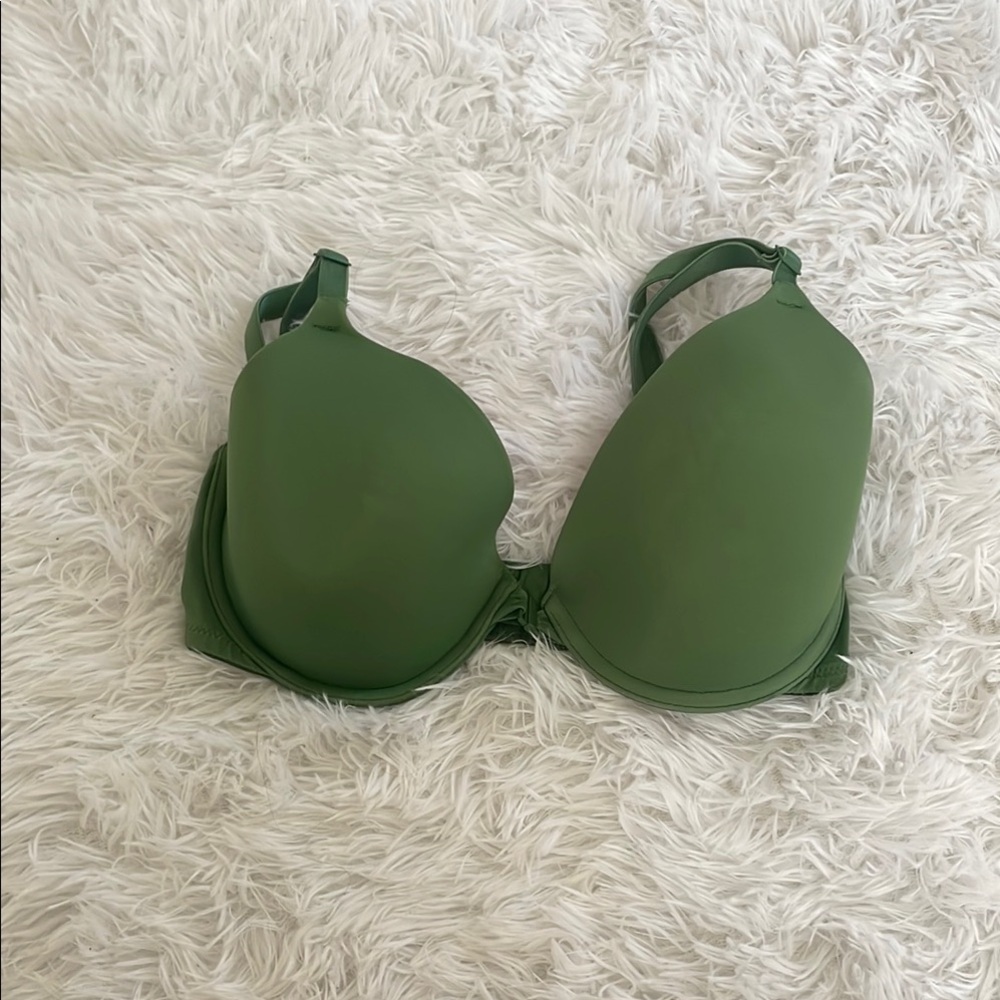 PINK Victoria's Secret Green Bra